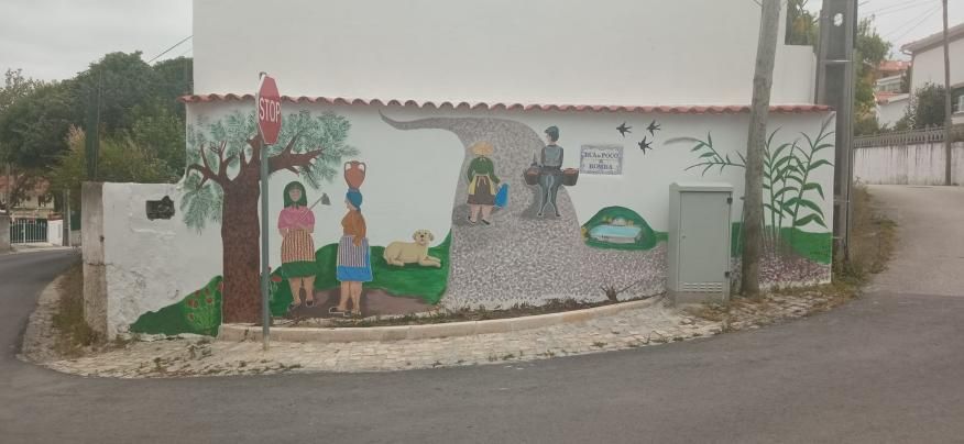 Pequeno mural junto ao Po&ccedil;o da Bomba